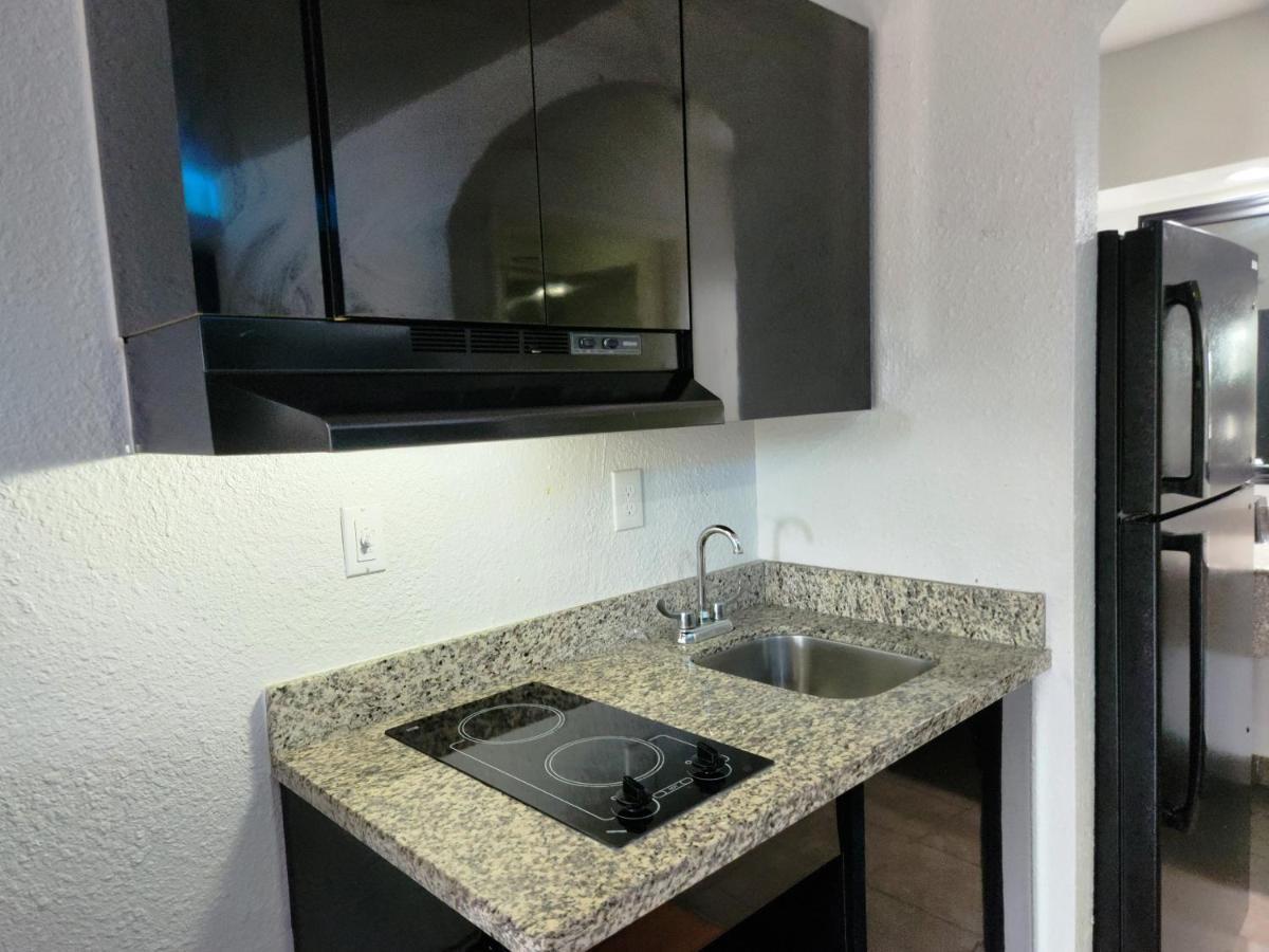 Express Inn Tomball Dış mekan fotoğraf